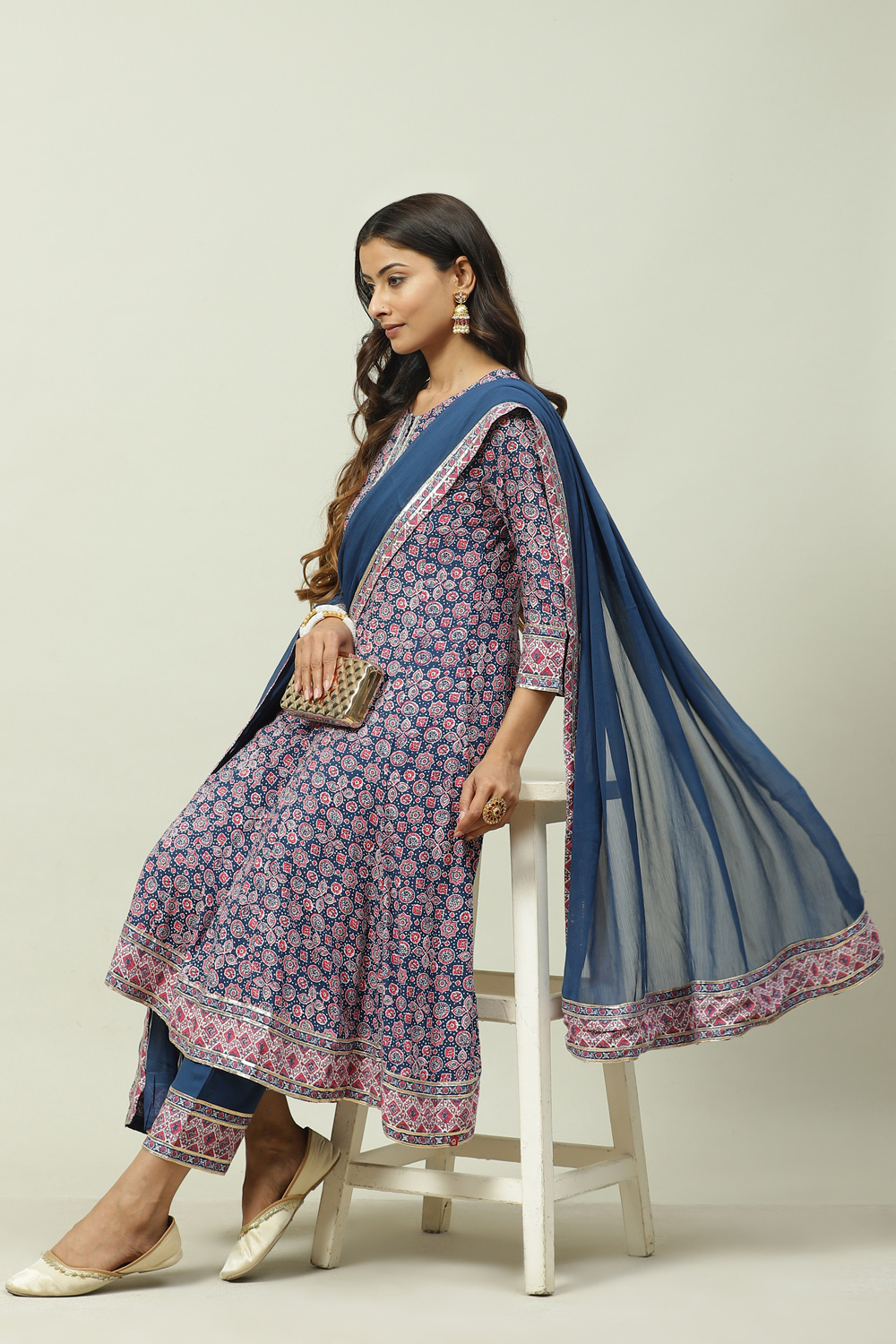 Indigo LIVA Straight Kurta Pant Suit Set image number 7