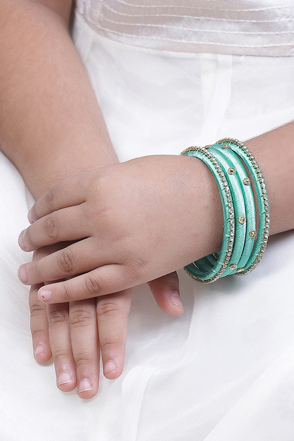 Turquoise Plastic & Thread Bangles image number 3