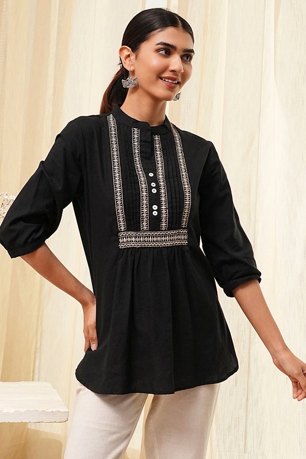 Black Cotton Yarn-Dyed Short Straight Kurta image number 5