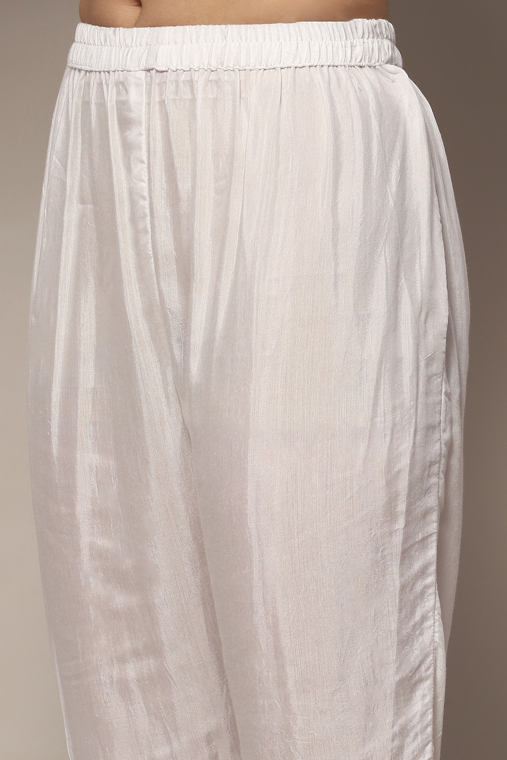 Off White Muslin Unstitched Suit set image number 3