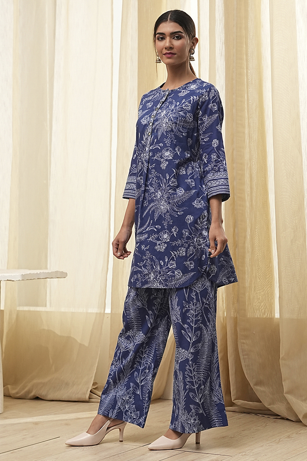 Indigo Cotton Printed Fusion Set image number 3