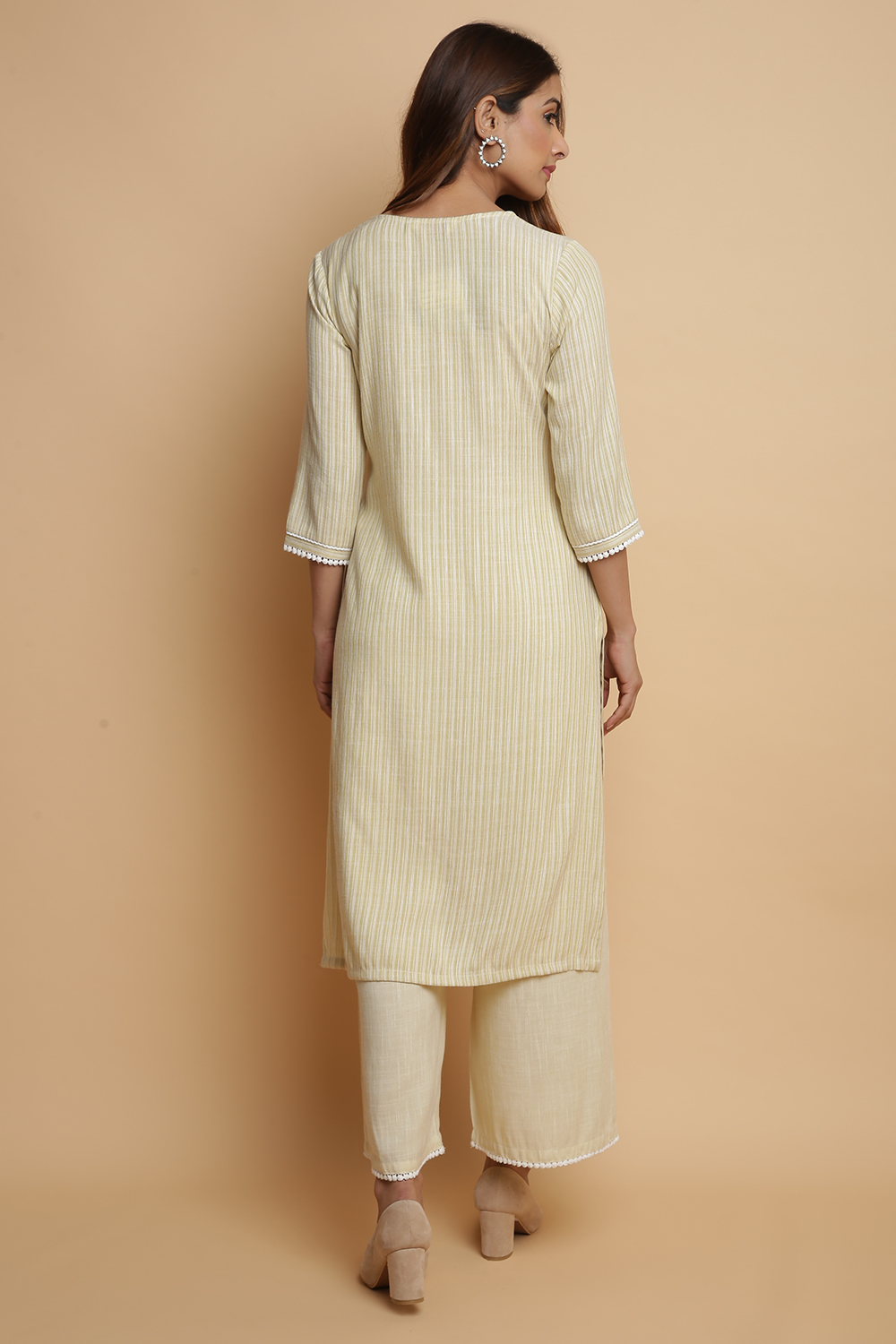 Pale Yellow Poly Staple Straight Suit Set image number 7