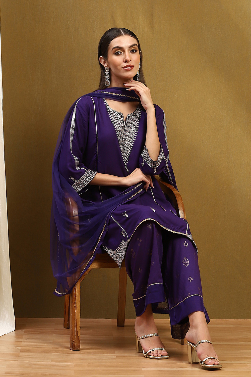 Purple Embroidered Straight Suit Set image number 0