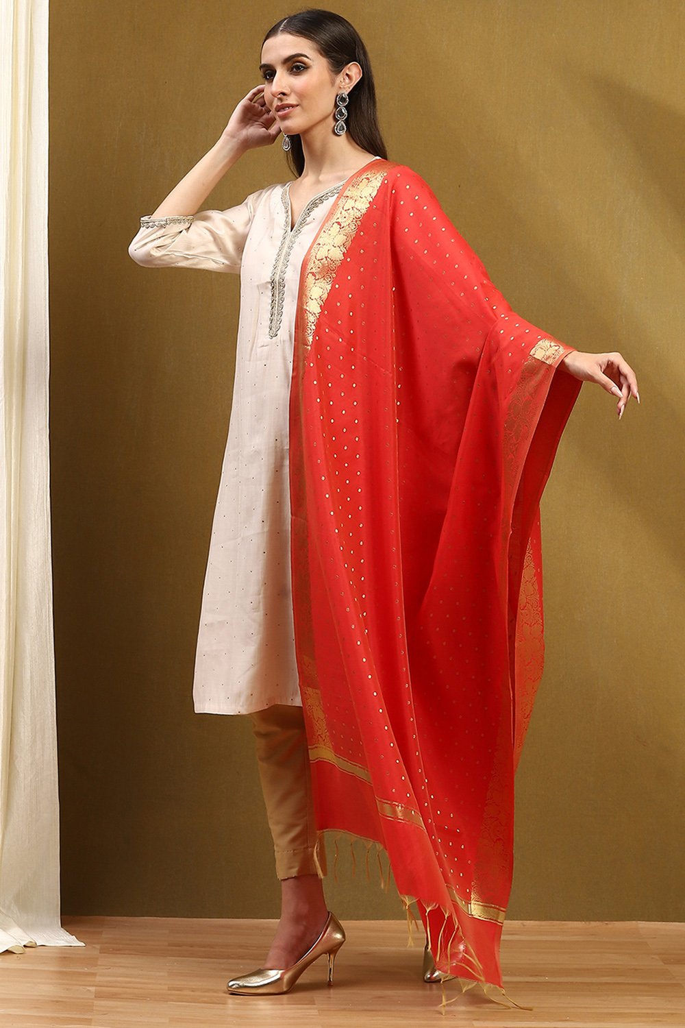 Red Polyester Dupatta image number 2