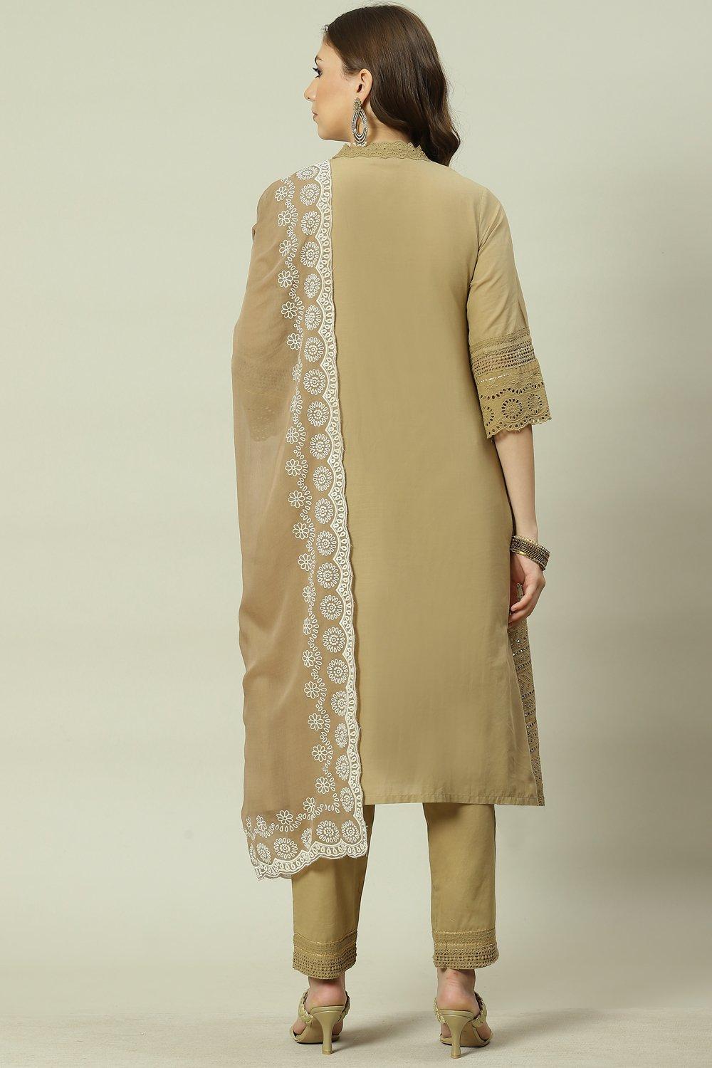 Off White Straight Kurta Relaxed Pants Suit Set image number 4