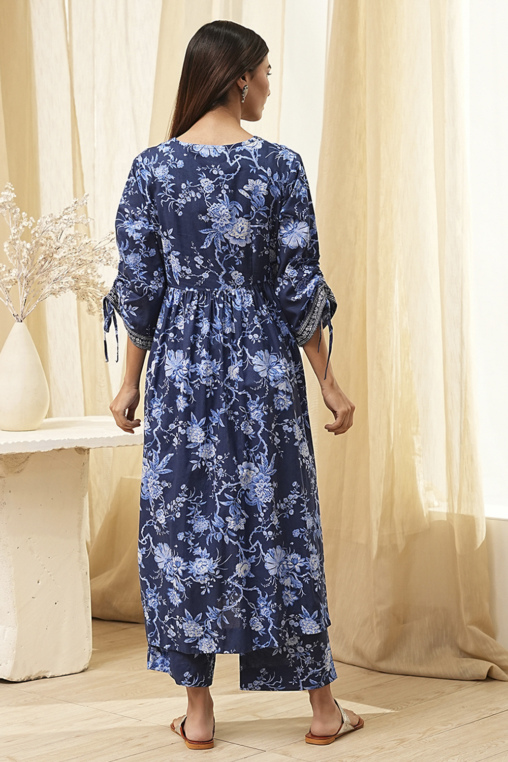 Indigo Pure Cotton Floral Gathered Suit Set image number 3