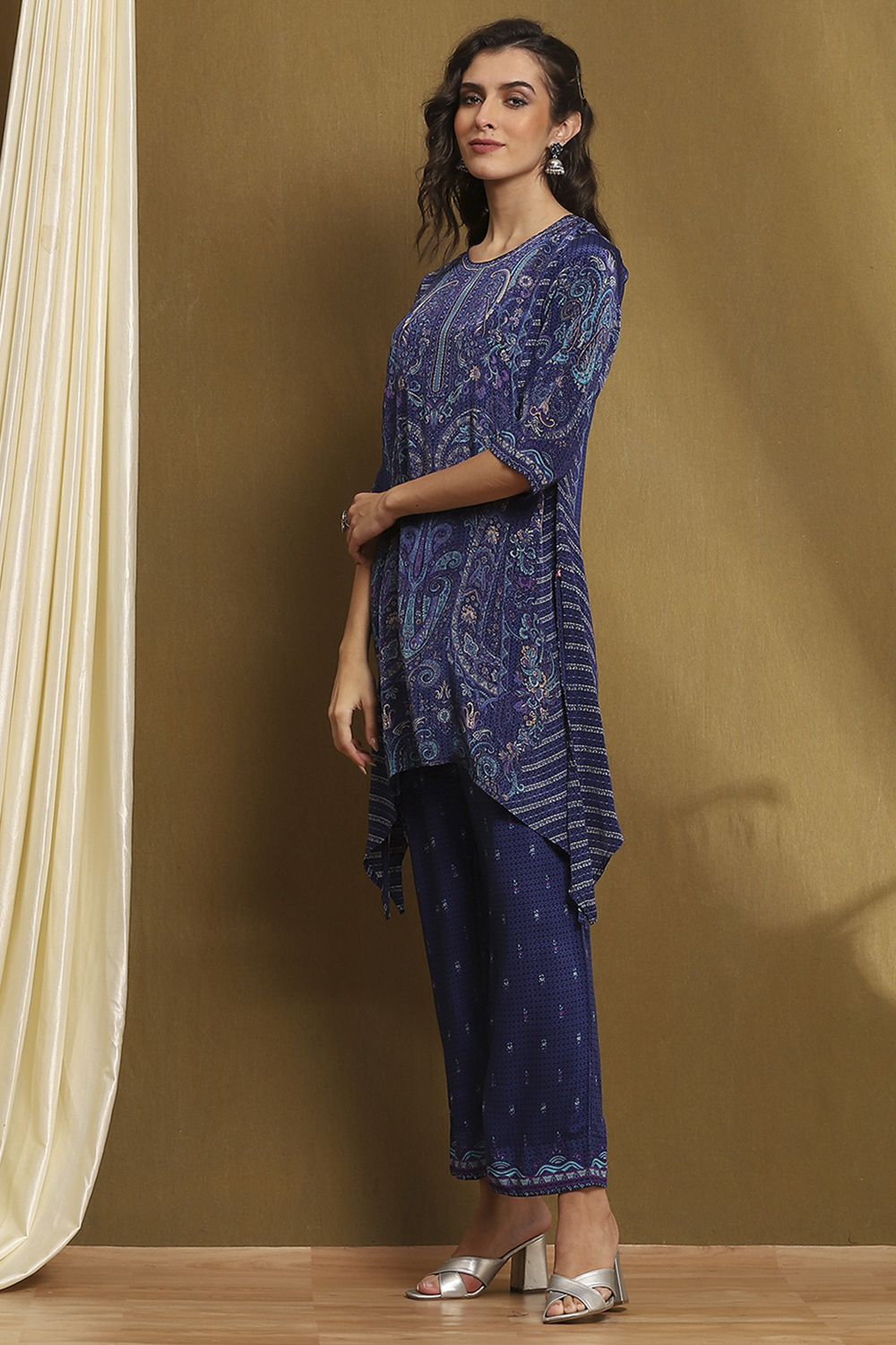 Blue Crepe Asymmetric Suit Set image number 3