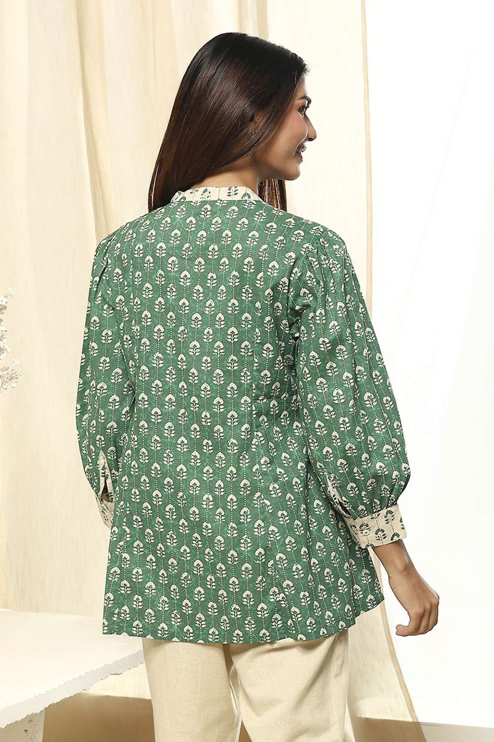 Green Cotton Printed Short A-Line Kurta image number 3