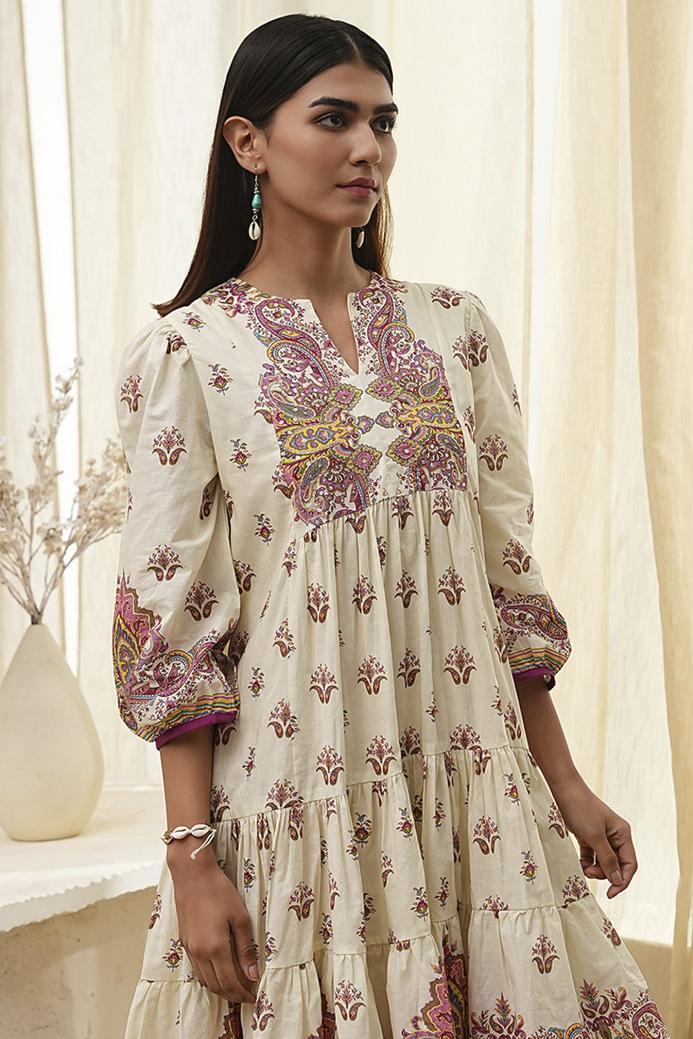 Beige Cotton Tiered Printed Kurta image number 1