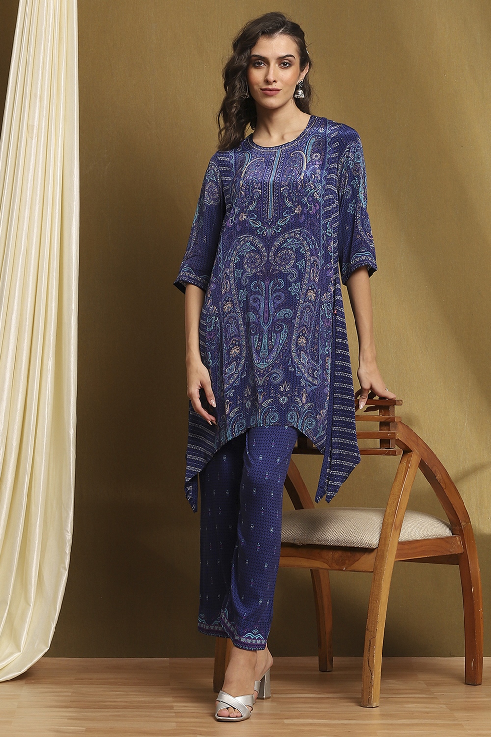 Blue Crepe Asymmetric Suit Set image number 6