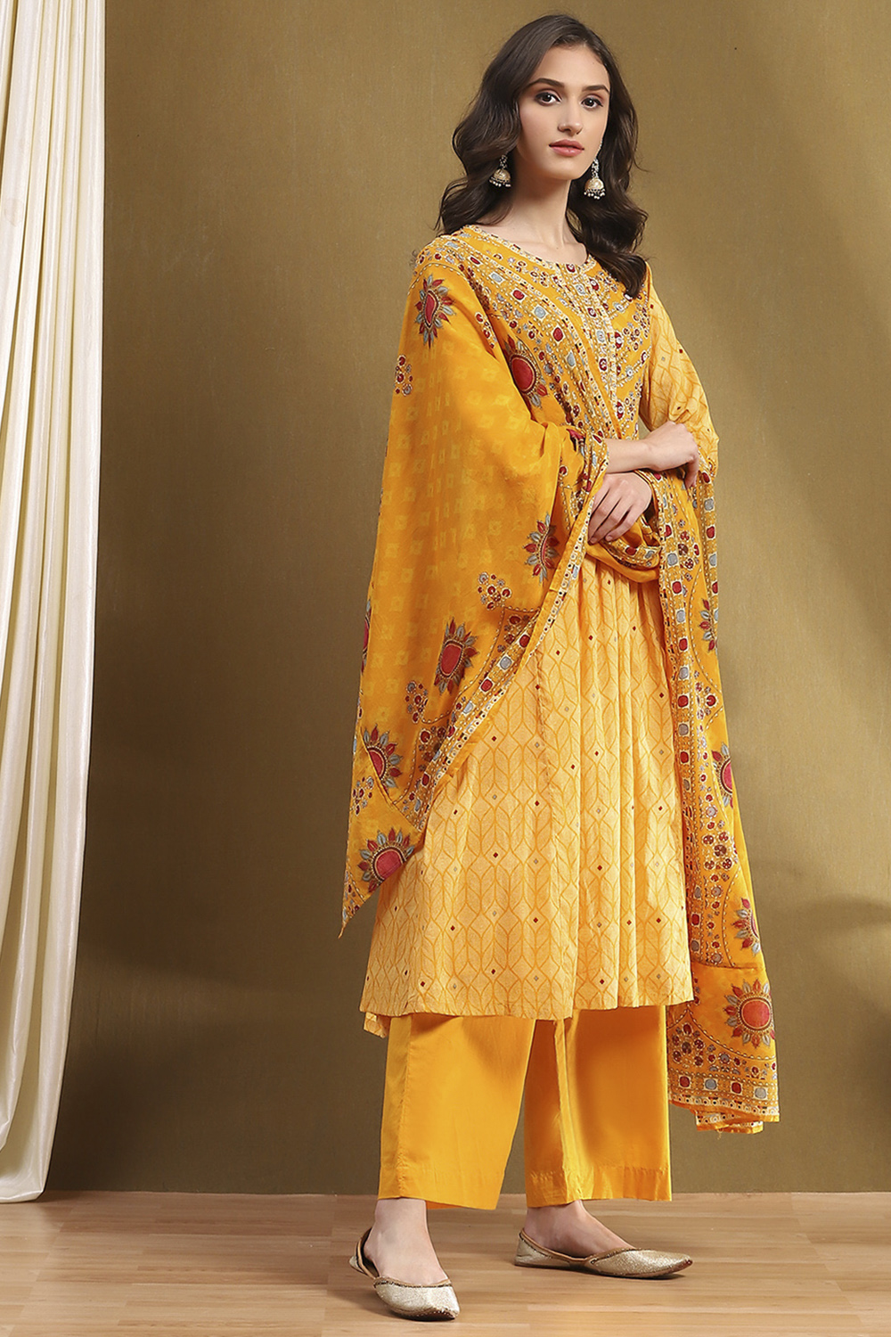 Mustard Yellow Cotton Printed Flared Festive Suit Set image number 5