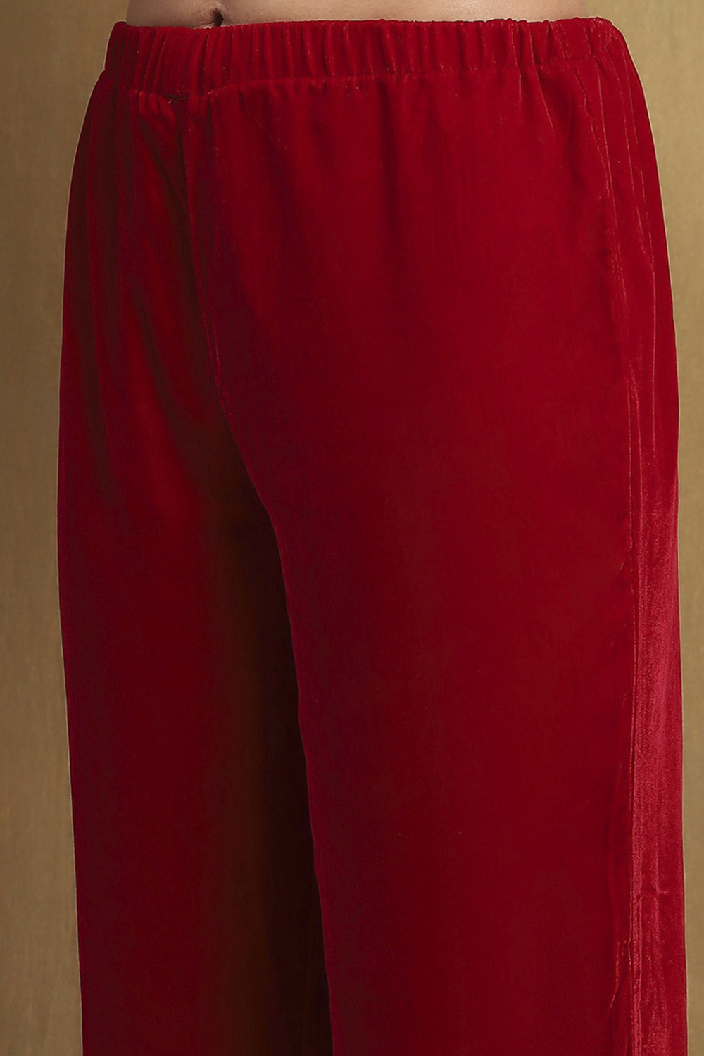 Red Velvet Embroidered Straight Kurta Set image number 2