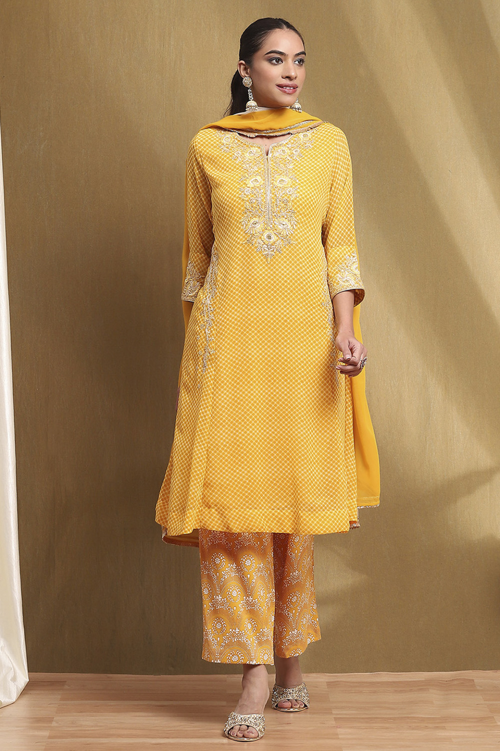 Yellow Printed Kalidar Suit Set image number 7