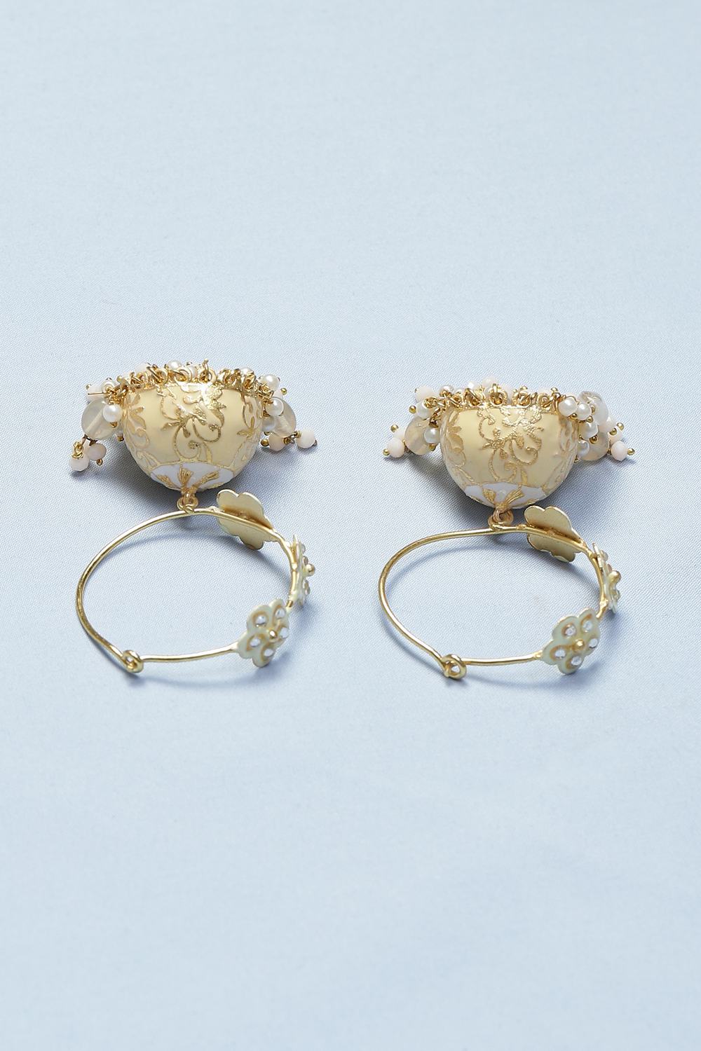 Cream Brass Earrings image number 2