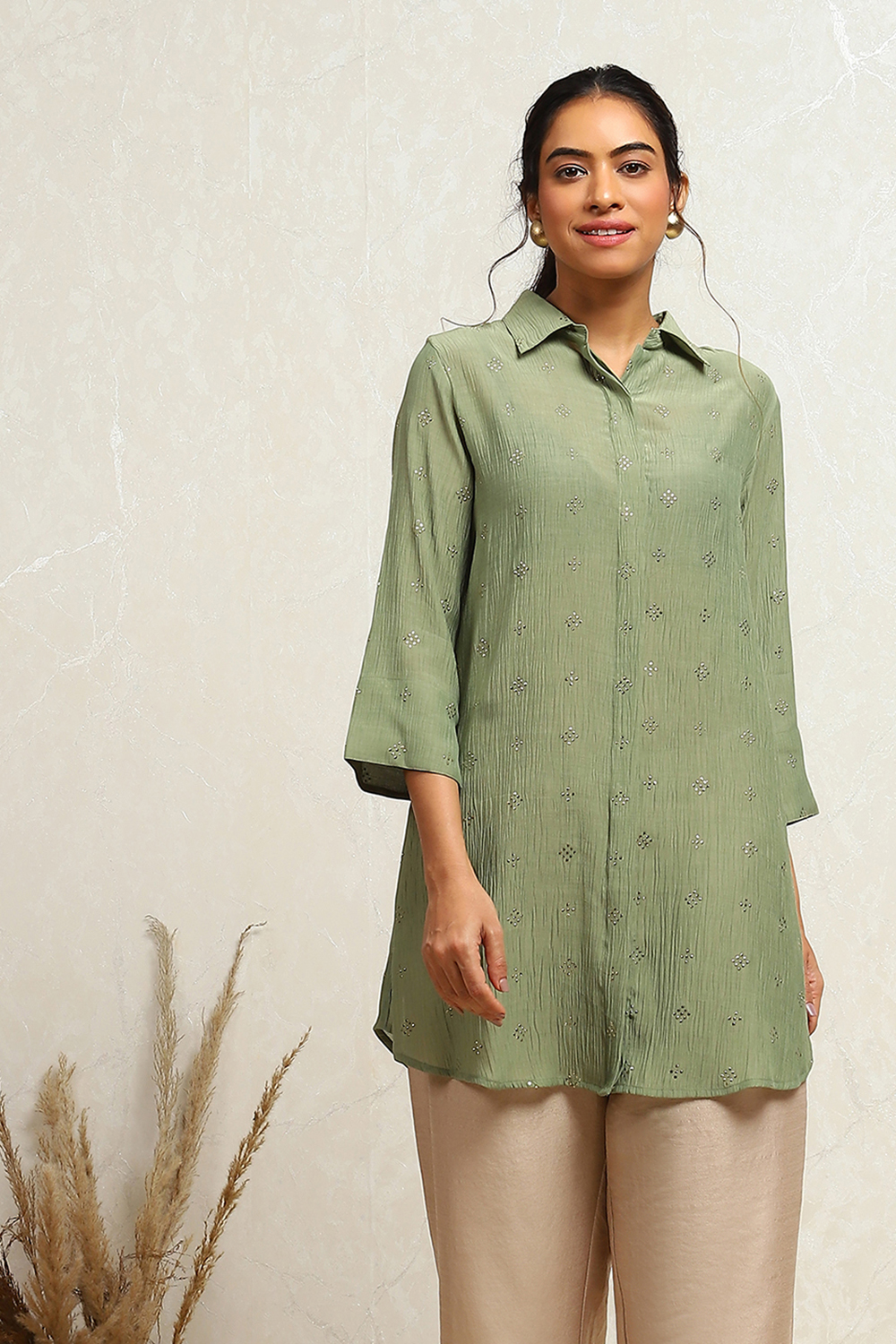 Sage Green Straight Shirt-Style Kurti image number 5