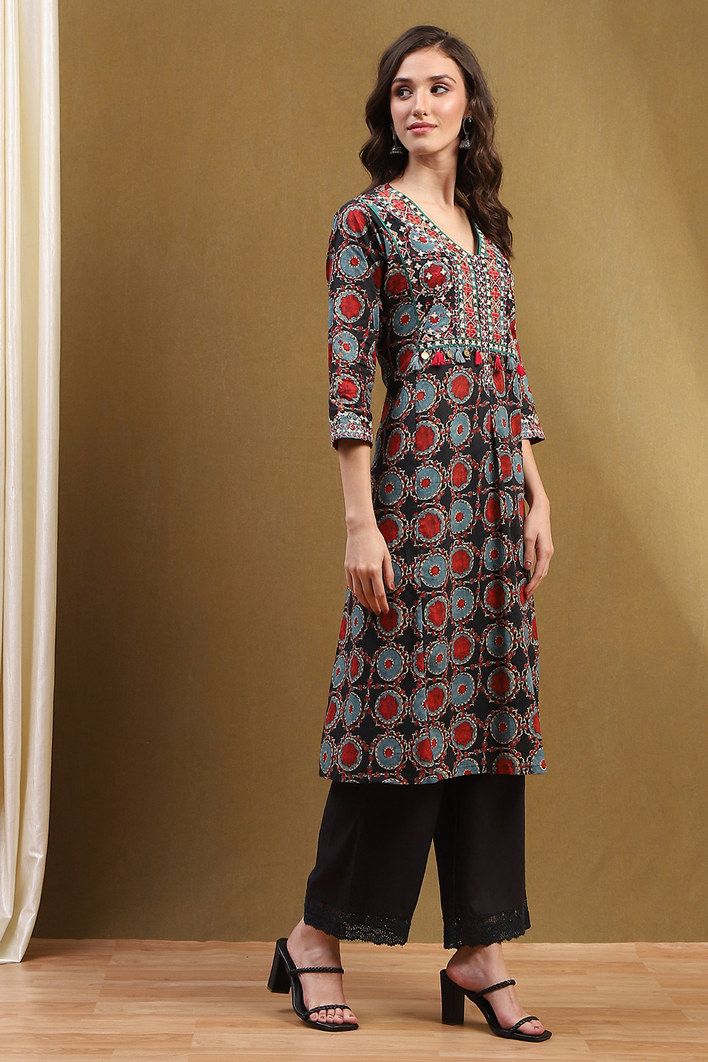 Black Cotton Printed Kalidar Kurta Set image number 5