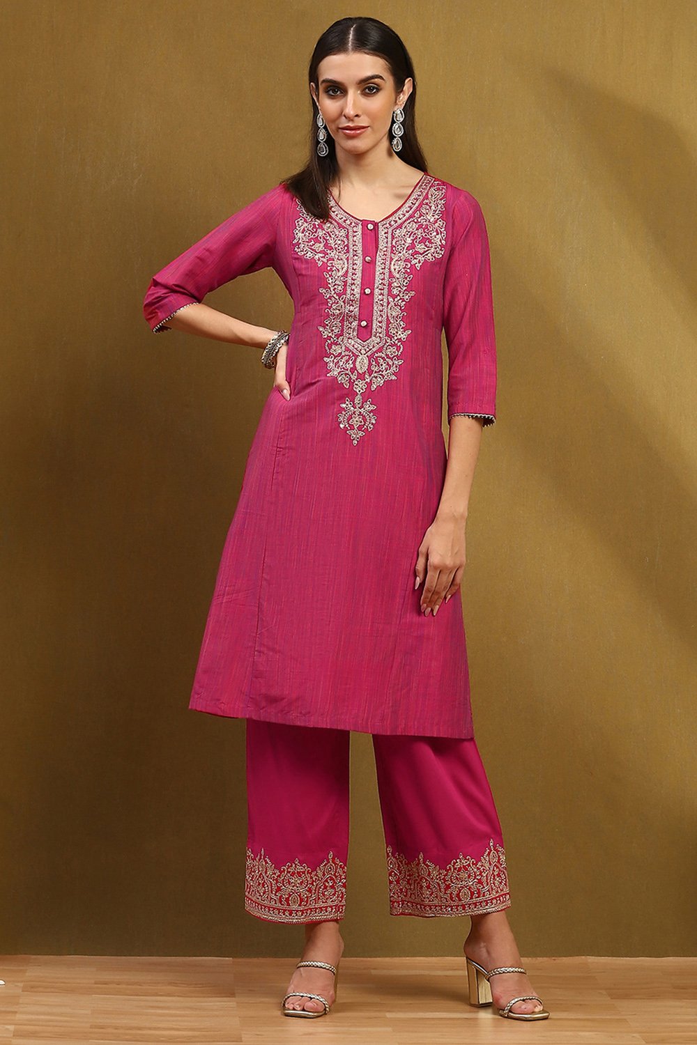 Fuchsia Embroidered Kalidar Suit Set image number 8