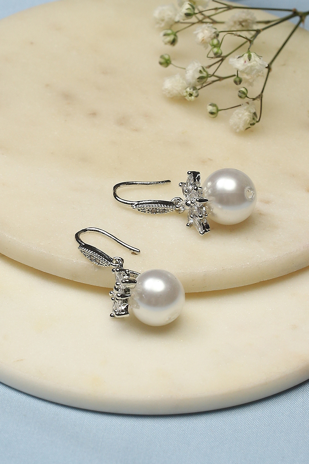 Pearl Brass earrings image number 0