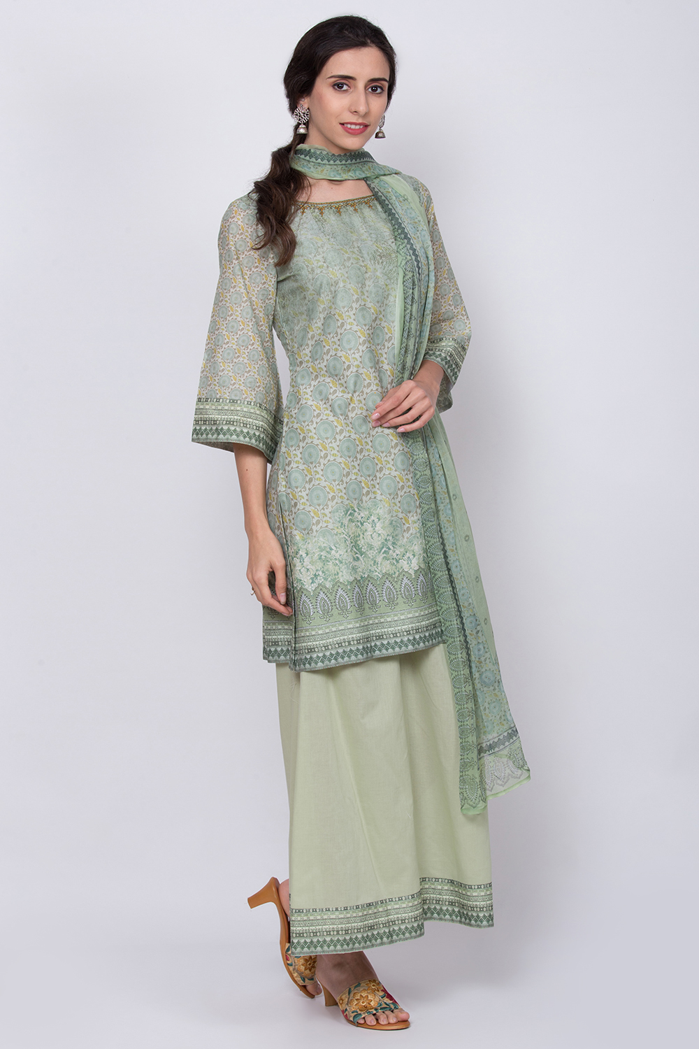 Green Cotton Straight Kurta Flared Palazzo Suit Set image number 3