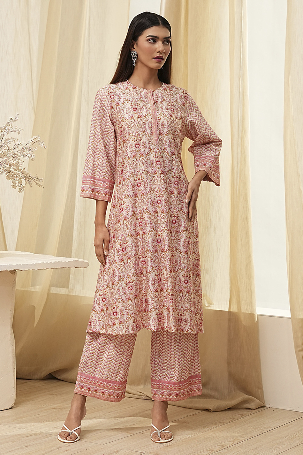 Off-White and Pink Cotton Straight Kurta Set image number 6