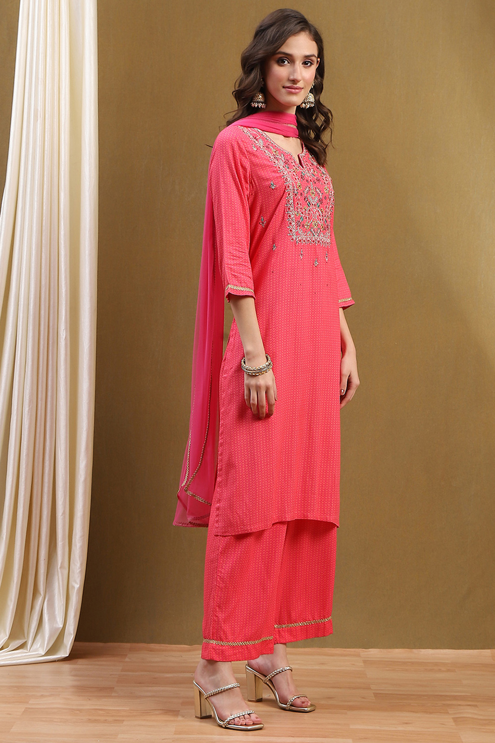 Pink Printed Festive Straight Suit Set image number 5