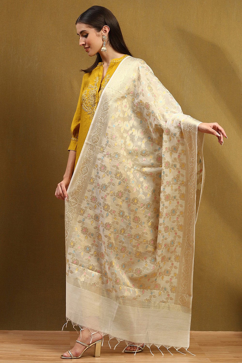 Cream-Colored Floral Yarn-Dyed Festive Dupatta image number 2