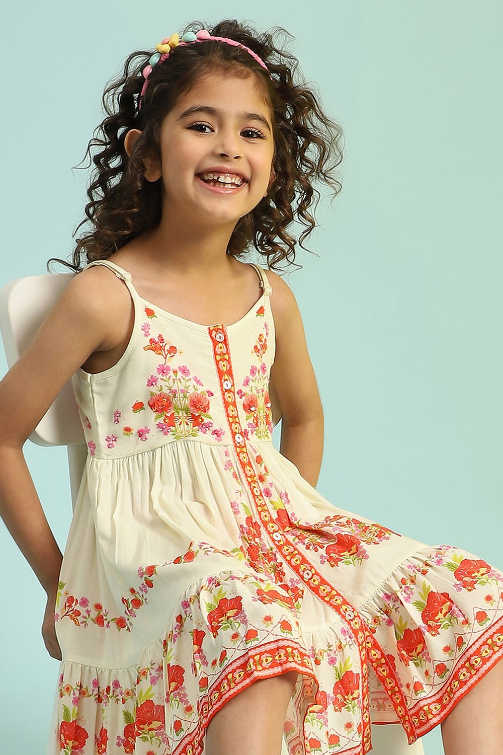 Cream-Colored Floral Gathered Flared Dress image number 6