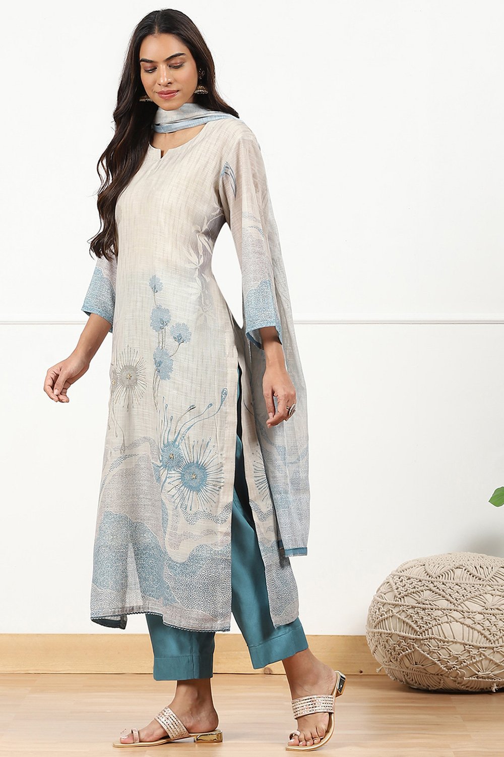 Teal Linen Printed  Embroidered Unstitched Suit Set image number 5