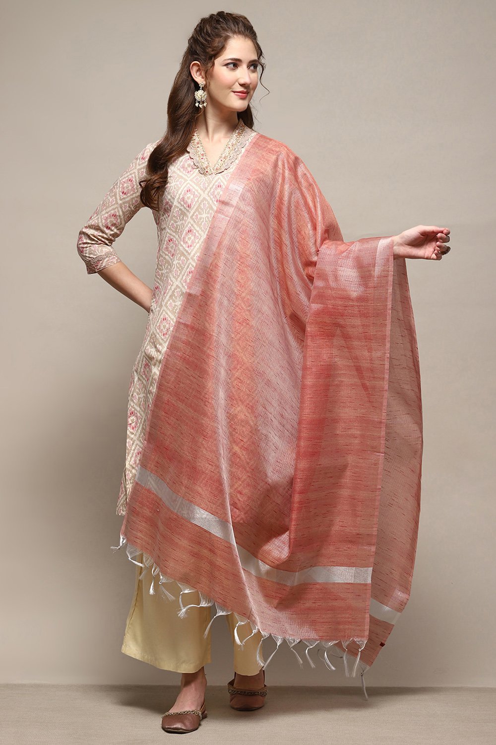 Rose Pink Yard-Dyed Dupatta image number 2