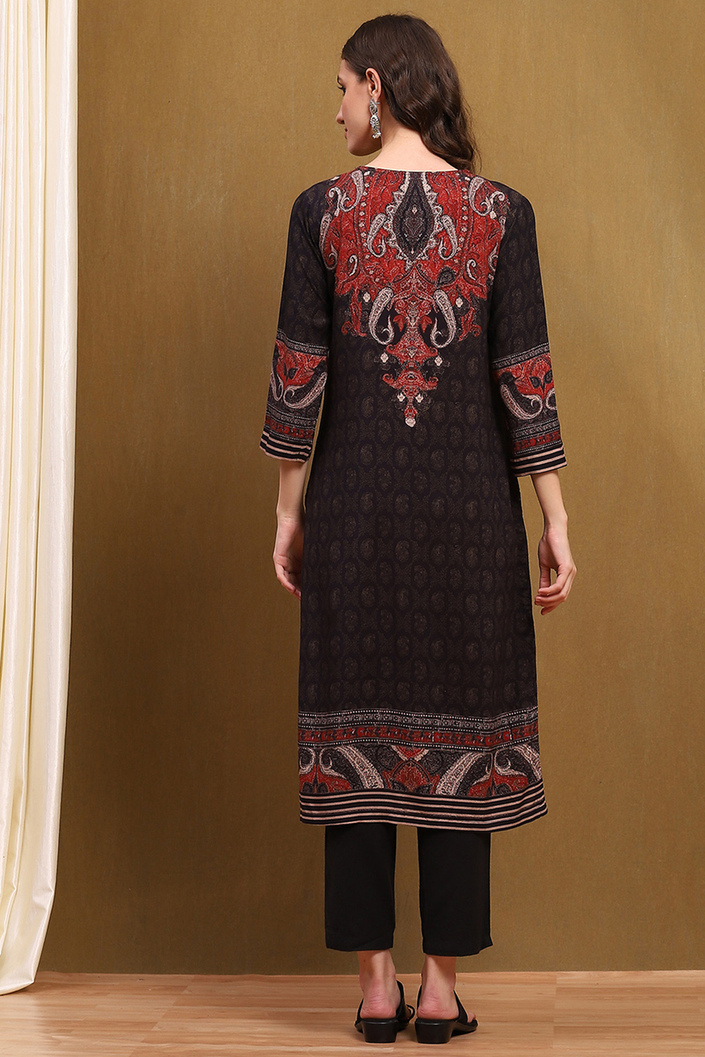 Black Hand-Block Printed Straight Kurta image number 3