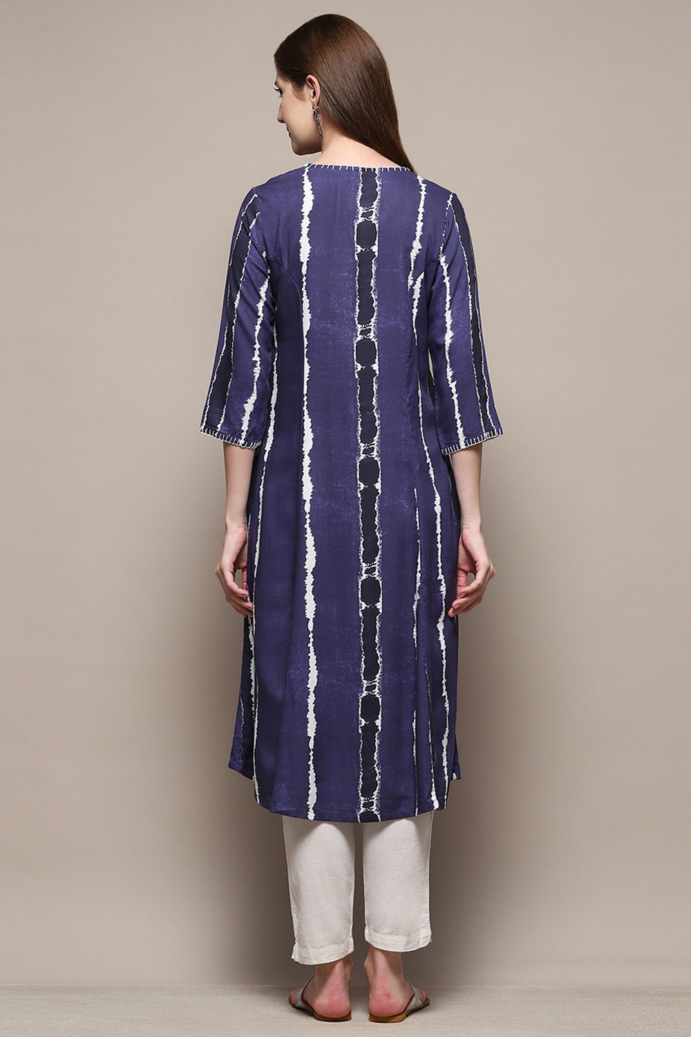 Indigo Rayon Straight Printed Kurta image number 3