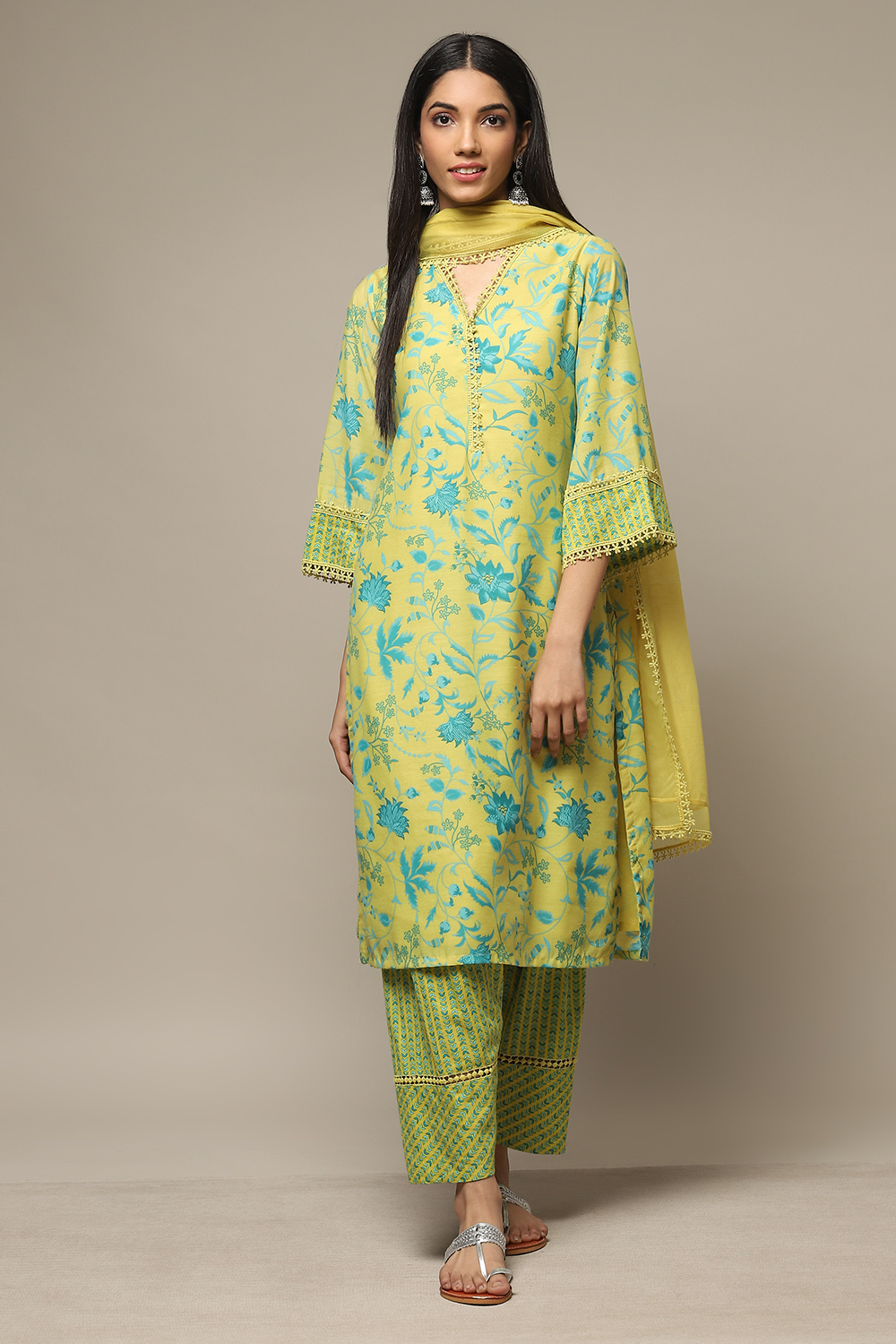 Lime Green Cotton Blend Straight Kurta Salwar Suit Set image number 7