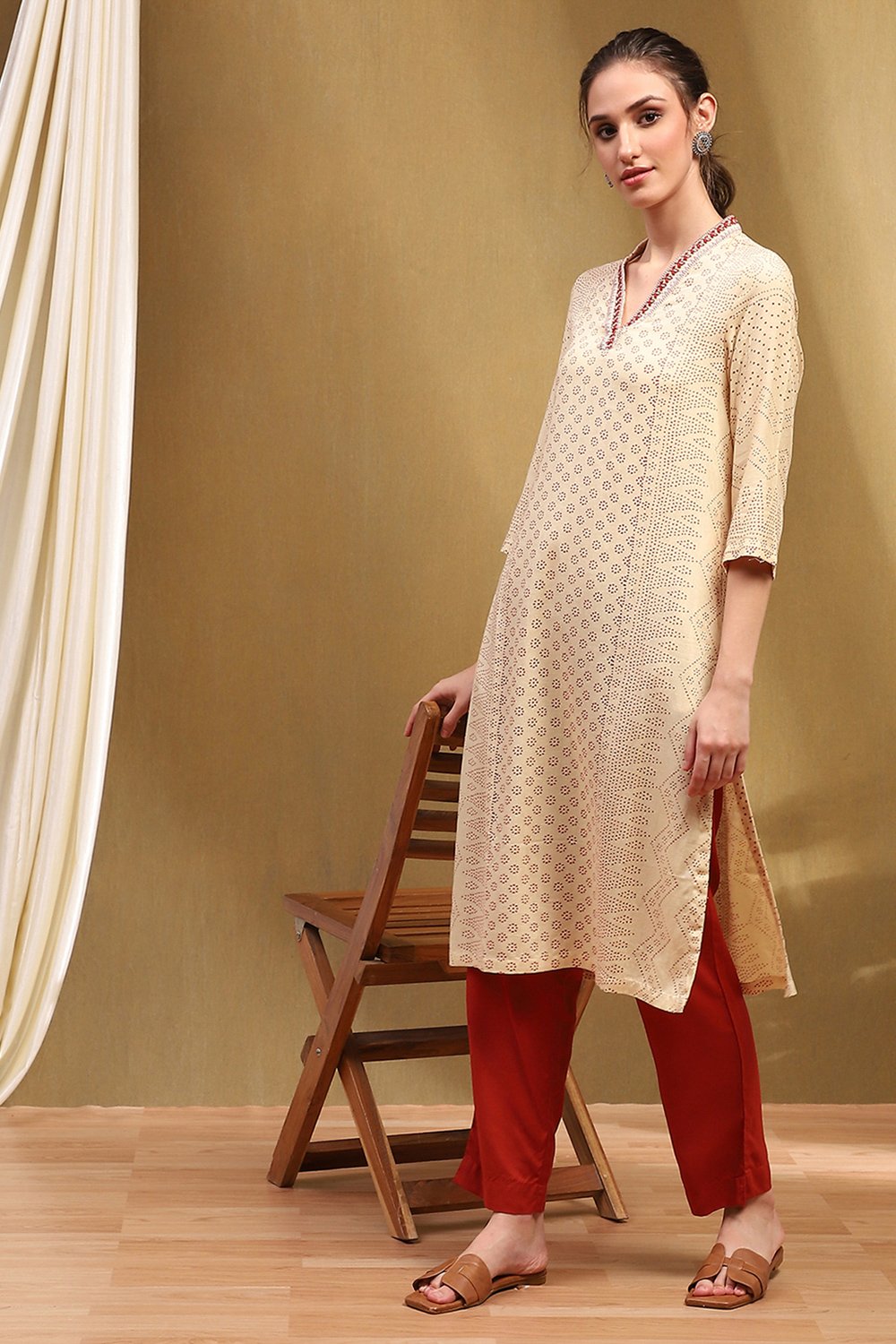 Cream-coloured Printed Regular Fit Straight Kurta image number 6