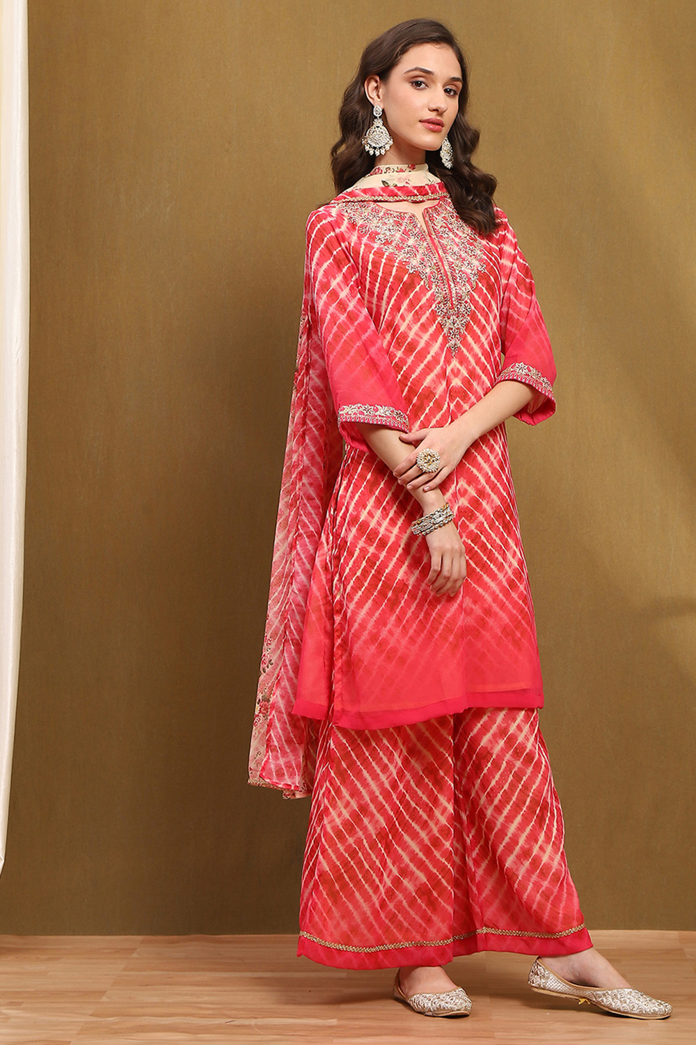 Pink Georgette Printed Festive Straight Suit Set image number 5