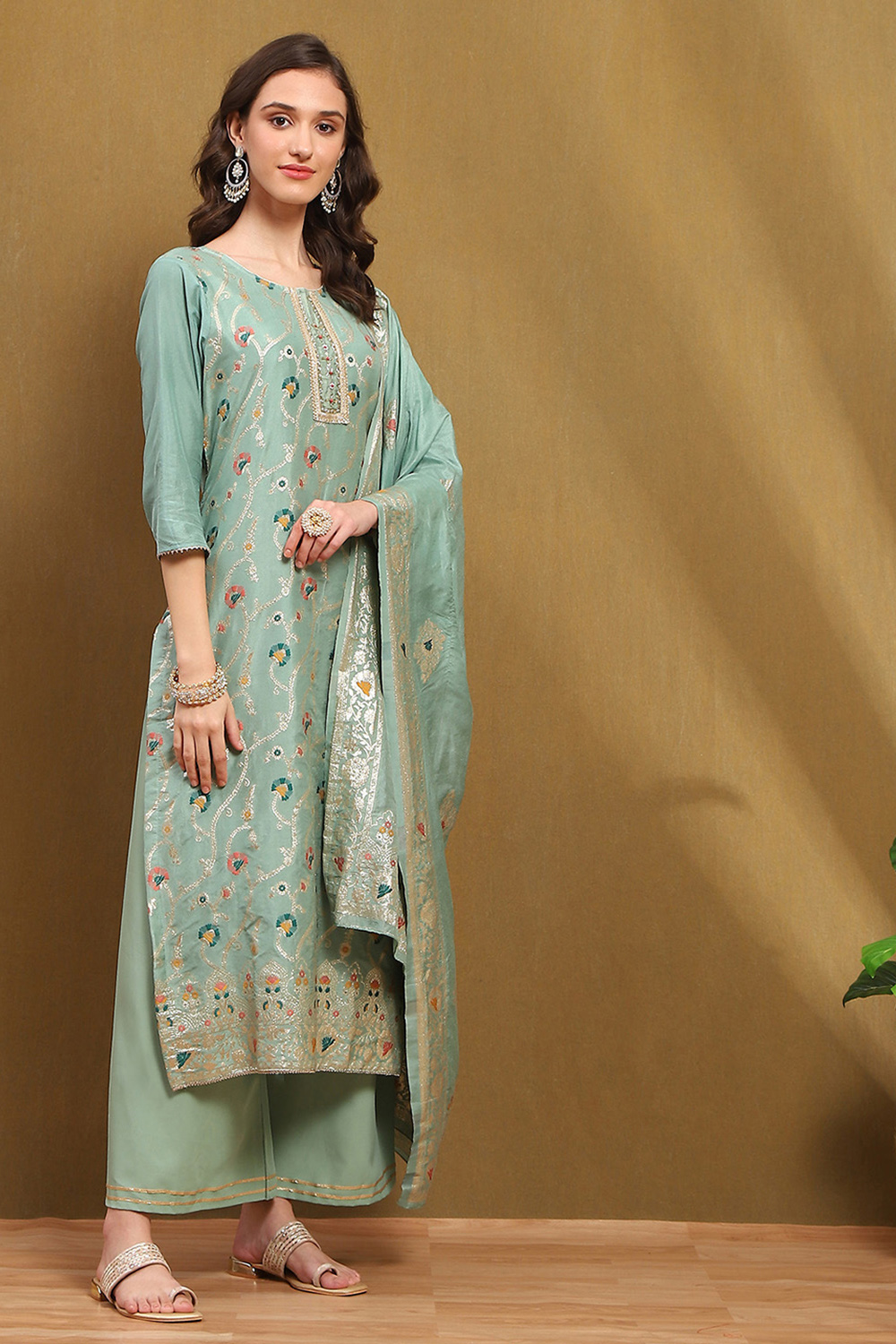 Green Silk Blend Woven Unstitched Suit Set image number 3