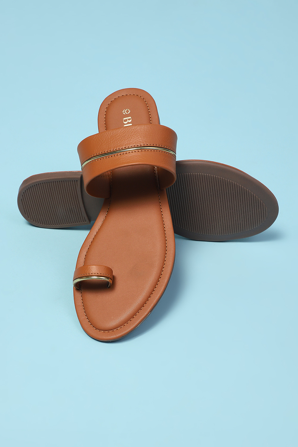 Tan Pu Ring Toe Sandals image number 3