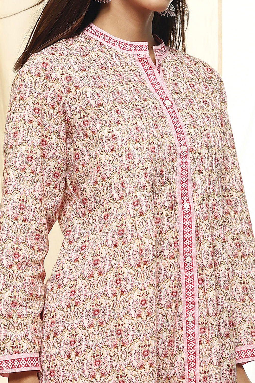 Pink Floral Cotton Shirt-Style Short Kurta image number 1