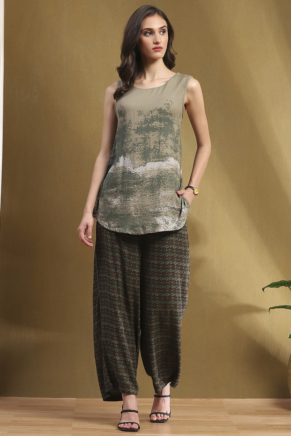 Sage Green Rayon Straight Set image number 8