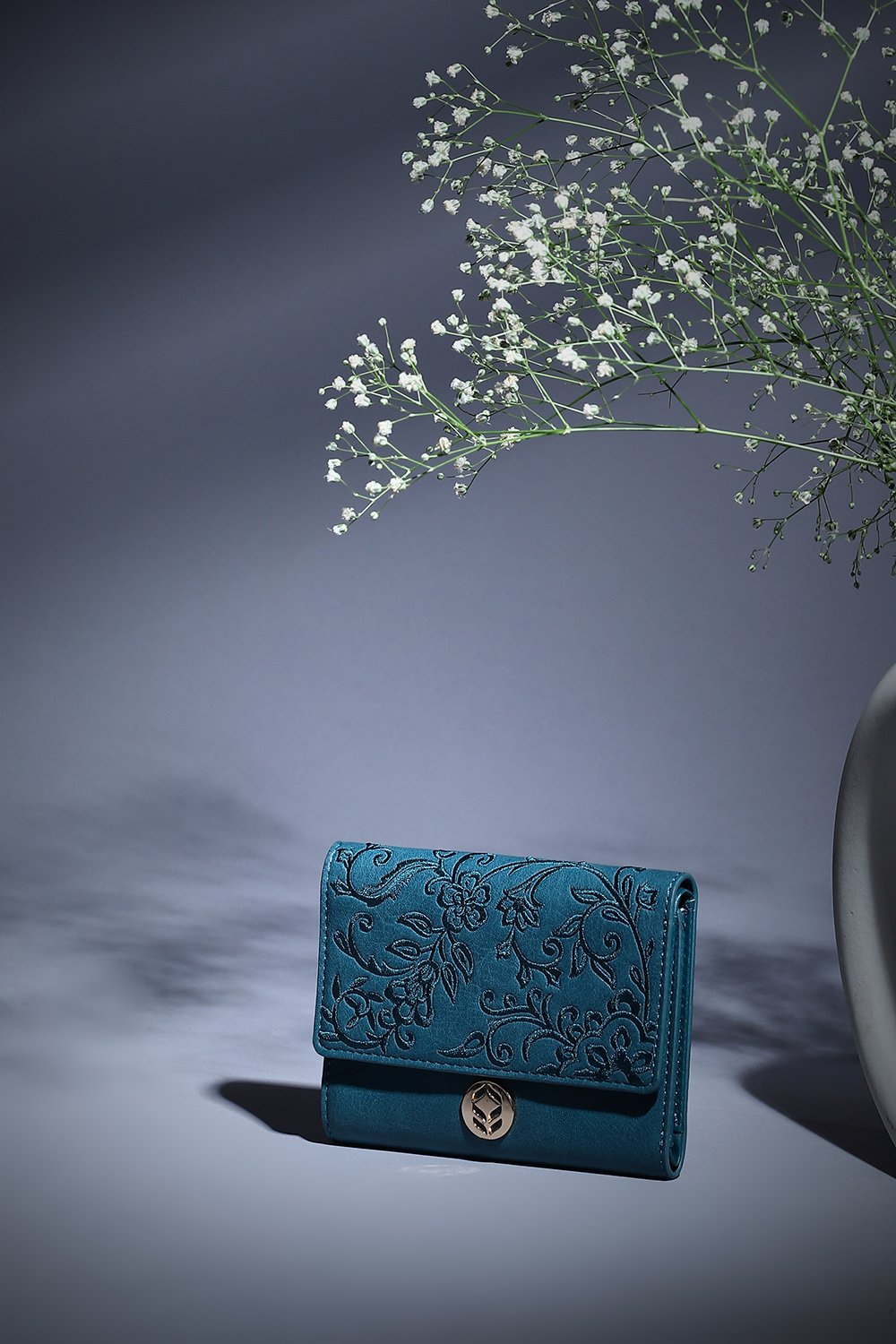 Teal Pu Leather Card Holder image number 0