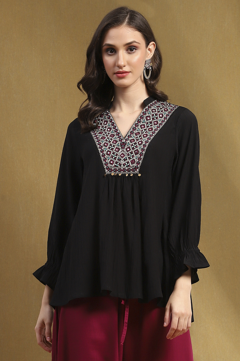 Black Embroidered A-Line Kurti image number 5