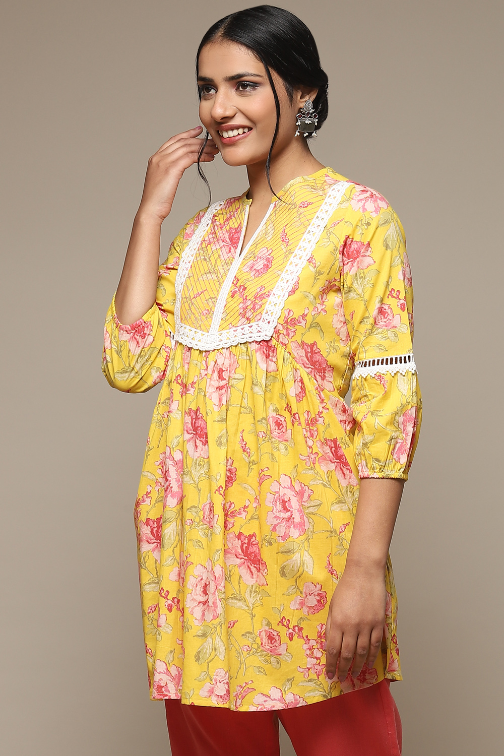 Yellow Cotton Printed Kurti image number 2