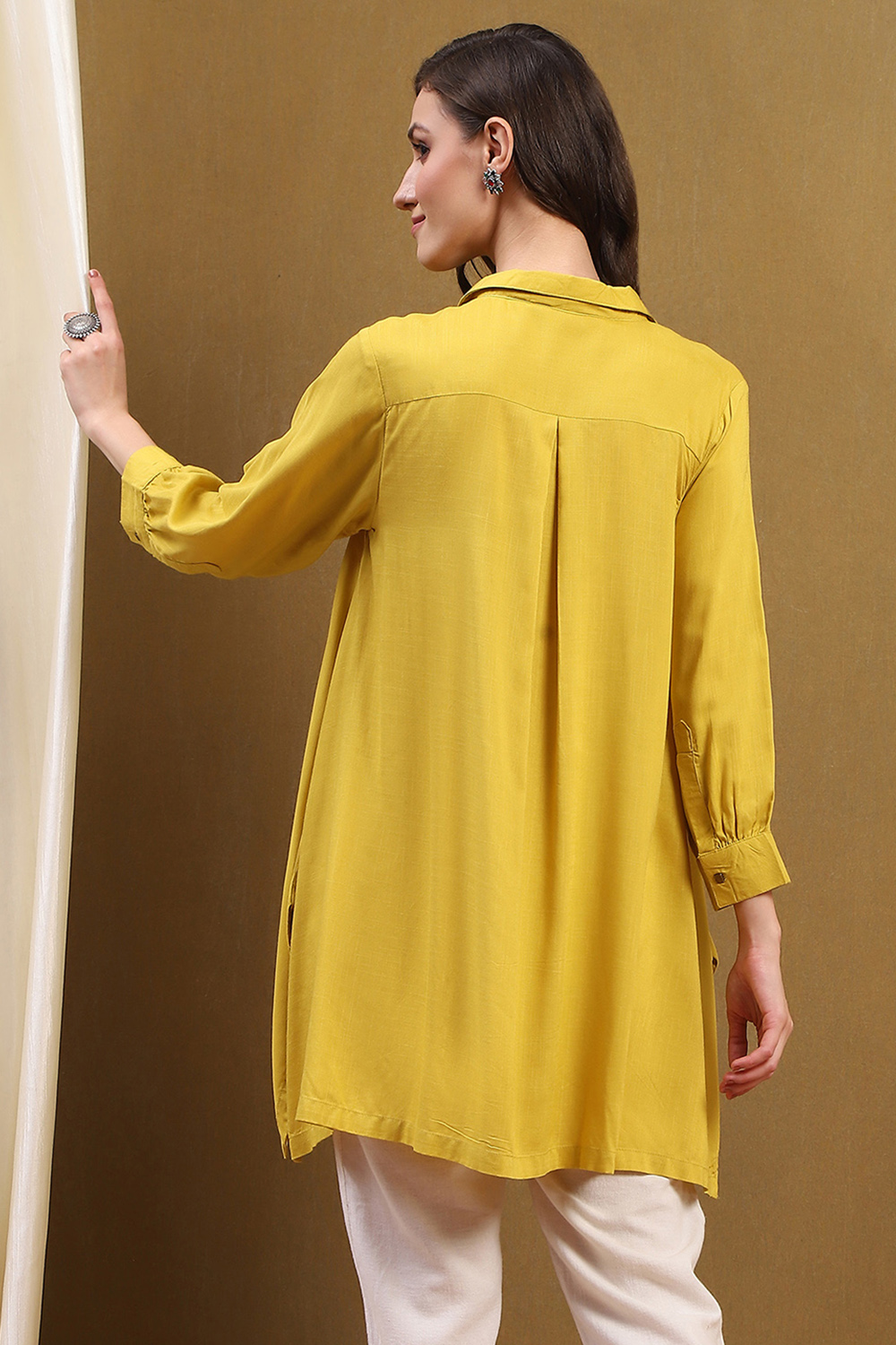 Mustard Yellow Solid Shirt Collar Asymmetric Short Kurti image number 3