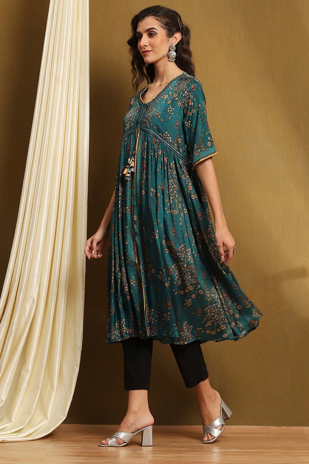 Teal Green Shantoon Flared Kurta image number 2