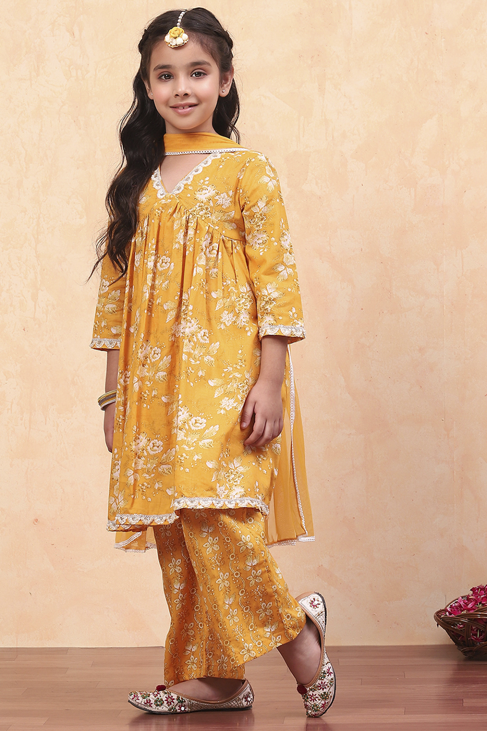 Yellow Cotton Floral Printed Festive Gathered Suit Set image number 3