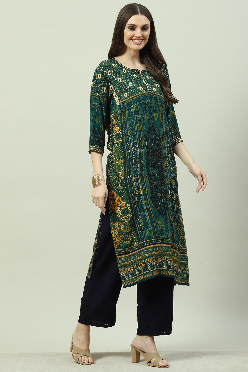 Green LIVA Straight Printed Kurta image number 3