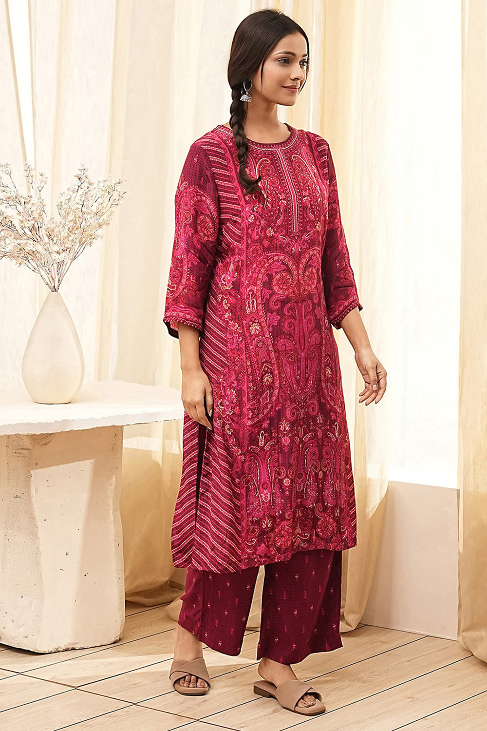 Burgundy Crepe Printed Straight Kurta Set image number 5