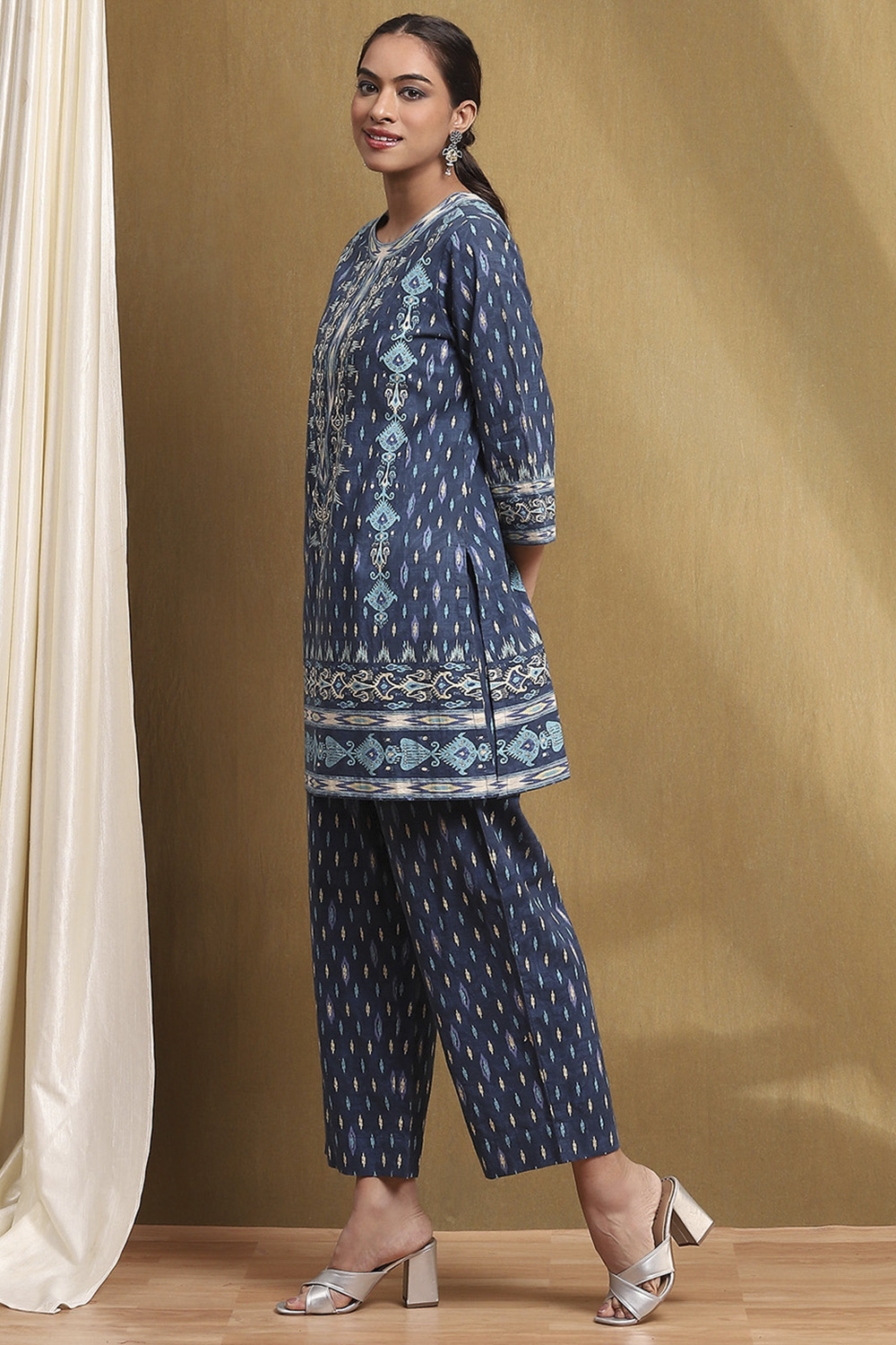 Blue Cotton Printed Straight Kurta Set image number 3