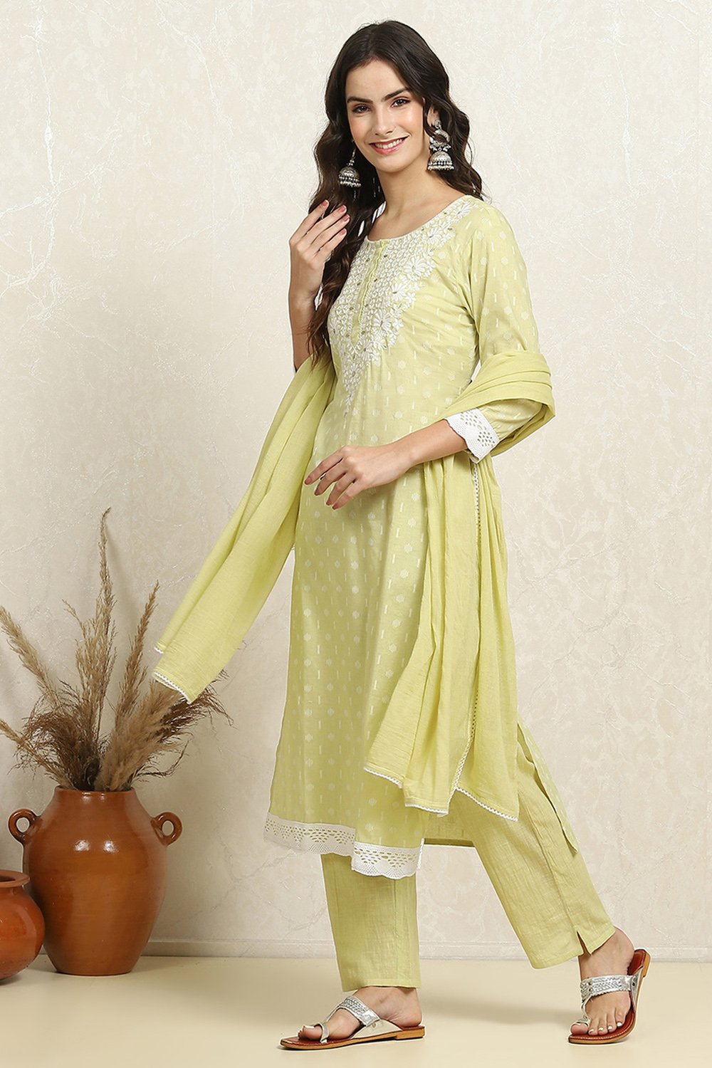 Green Cotton Handloom Unstitched Suit Set image number 4