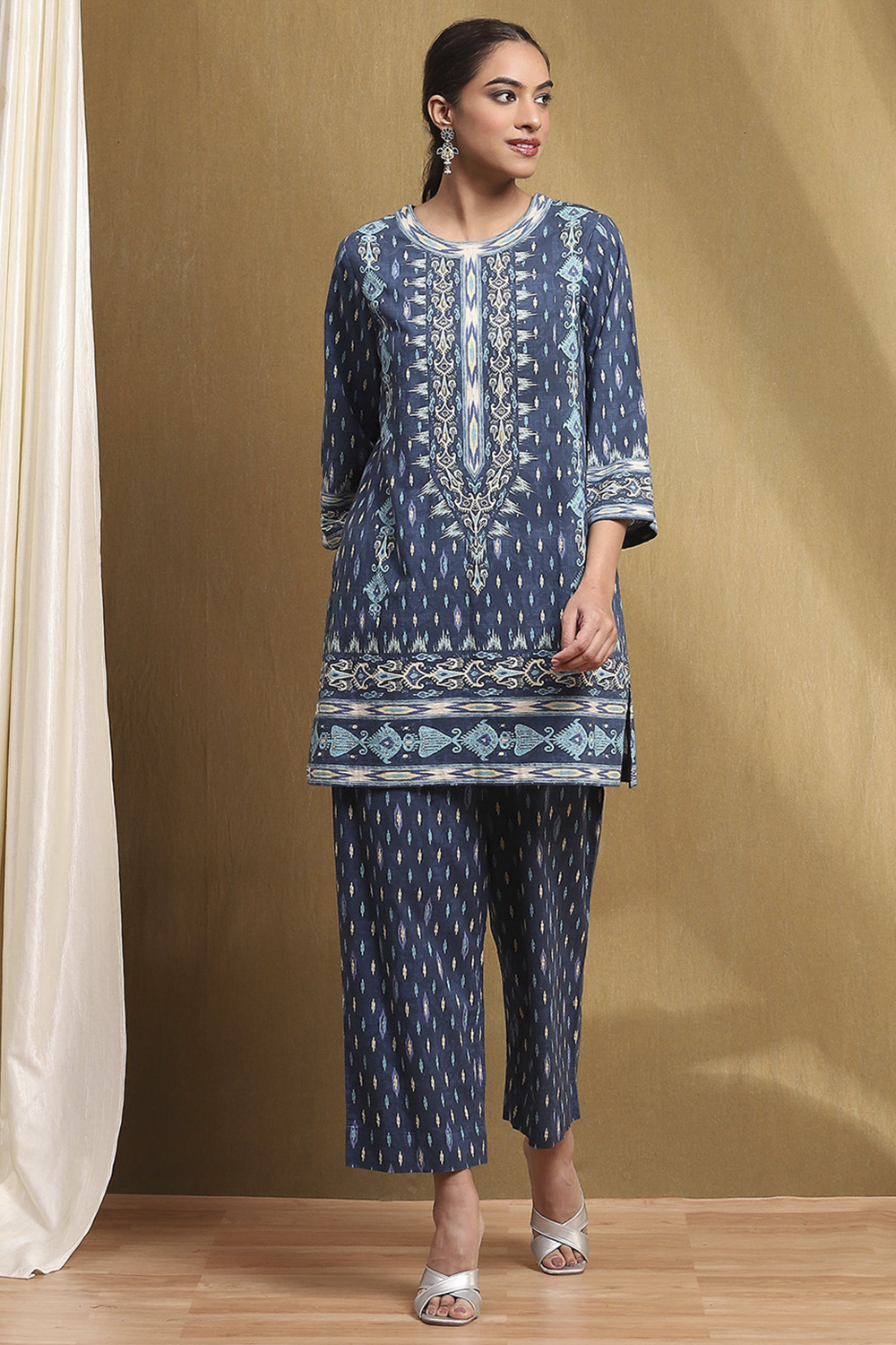 Blue Cotton Printed Straight Kurta Set image number 0