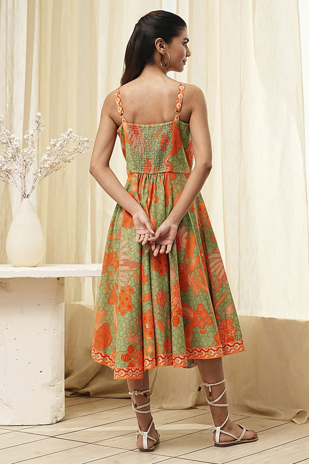 Green Cotton Blend Flared Printed Dress image number 3